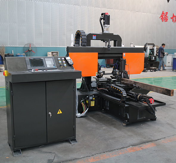GZK200S平竖两切带锯床：锯切钢轨的全能利器